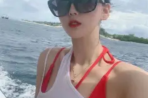 因耍大牌惨遭封杀求拍“裸戏”上位难怪连张颂文都嫌弃她！